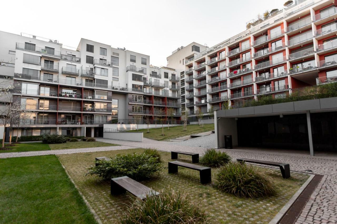 Prague Days - Family 2Bdr Apt - Garage Parking - Balcony Exterior foto